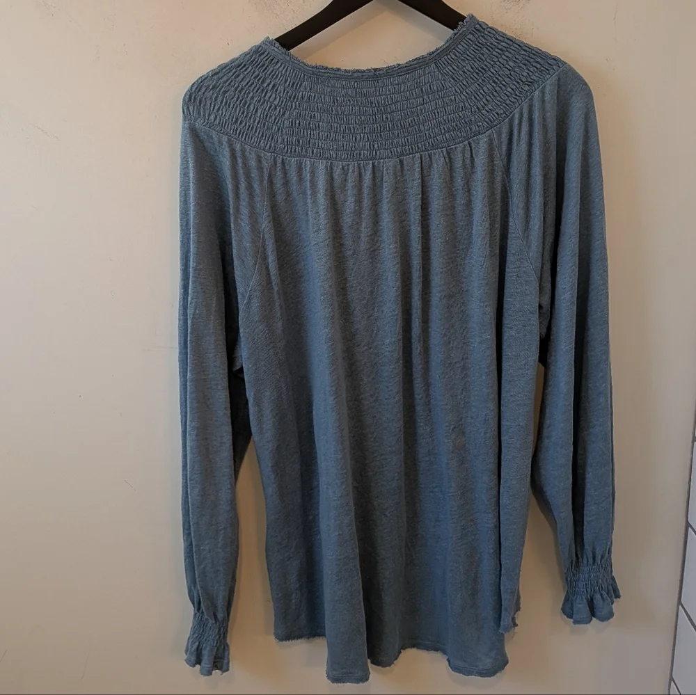 Sundance Women's Blue Linen Smocked Neck Beauty Days Long Sleeve Henley XL - Picture 6 of 8